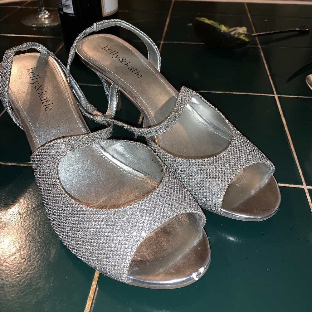 Katie and‎ Kelly silver sparkly dress shoes. Worn 3x